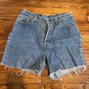 Vintage Levi’s cut off shorts